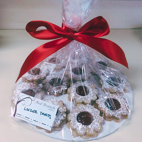 Linzer Tarts